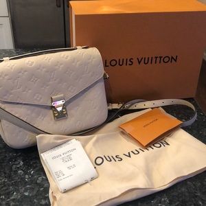 Louis Vuitton Pochette Metis bought 9/6 2019